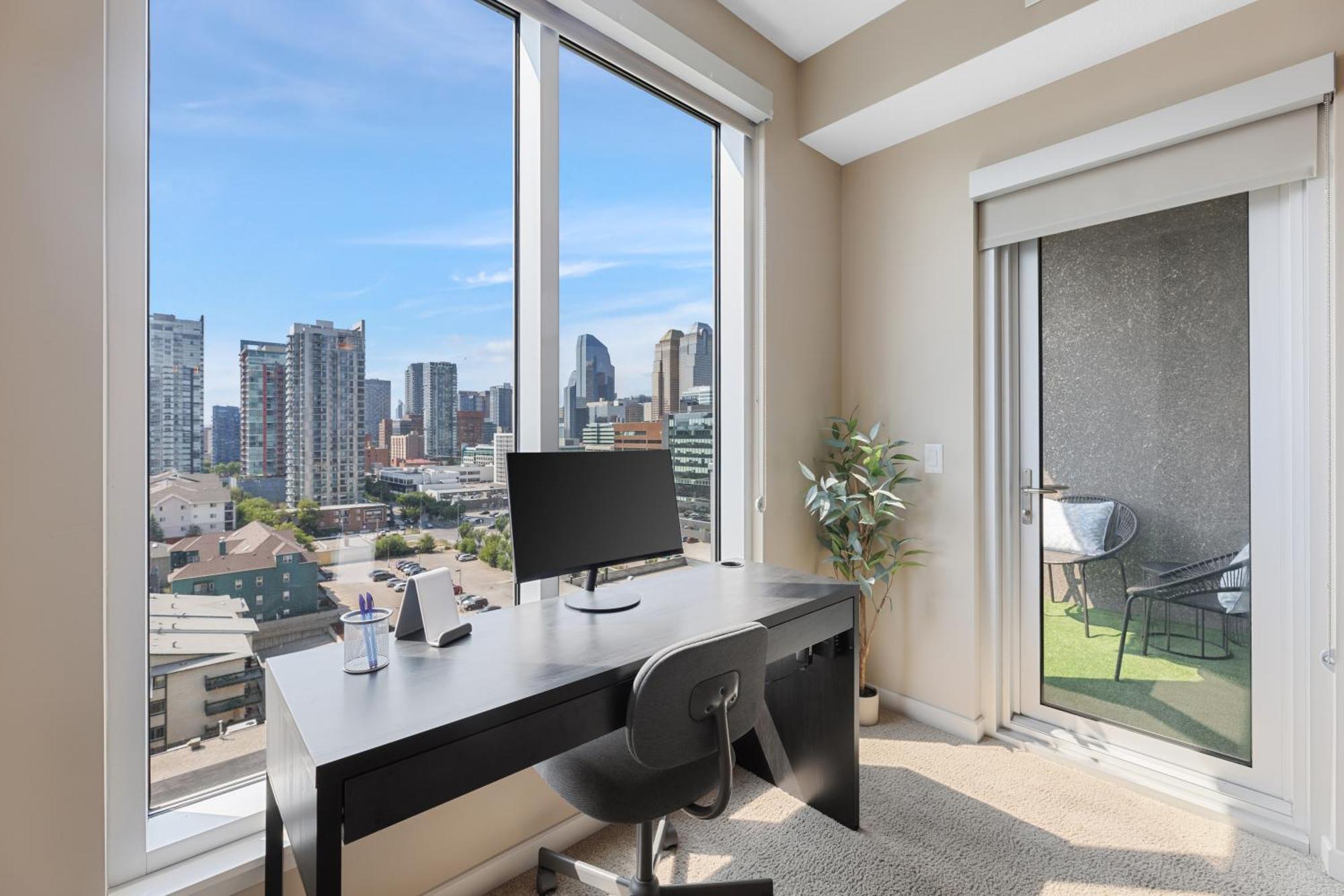 Heart Of Downtown Calgary Spacious Luxury Condo With Stunning Views And Premium Amenities Dış mekan fotoğraf